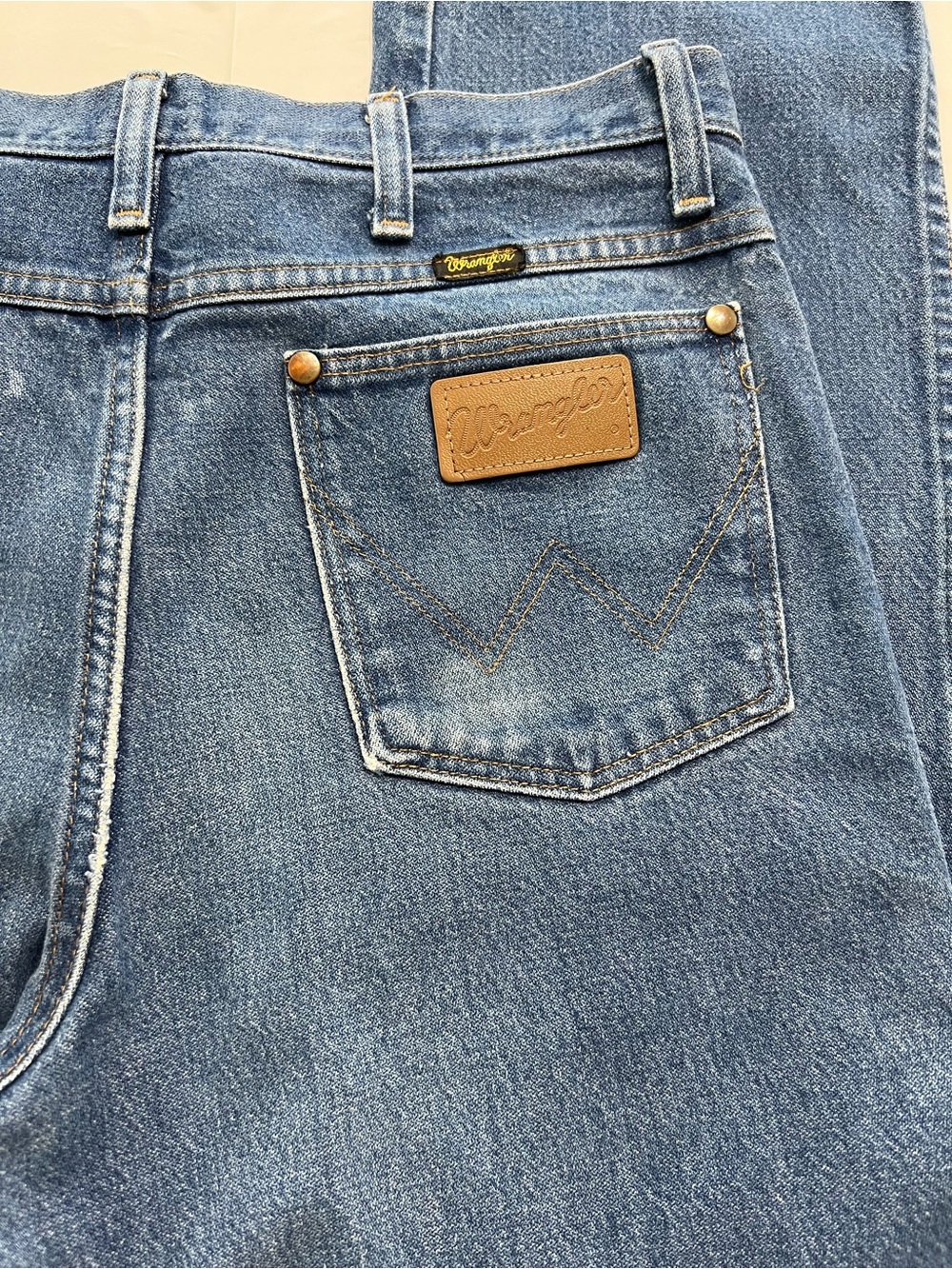 Vintage Wrangler Cowboy Cut 13MWZ Blue Denim Jeans Men’s Size 32x36